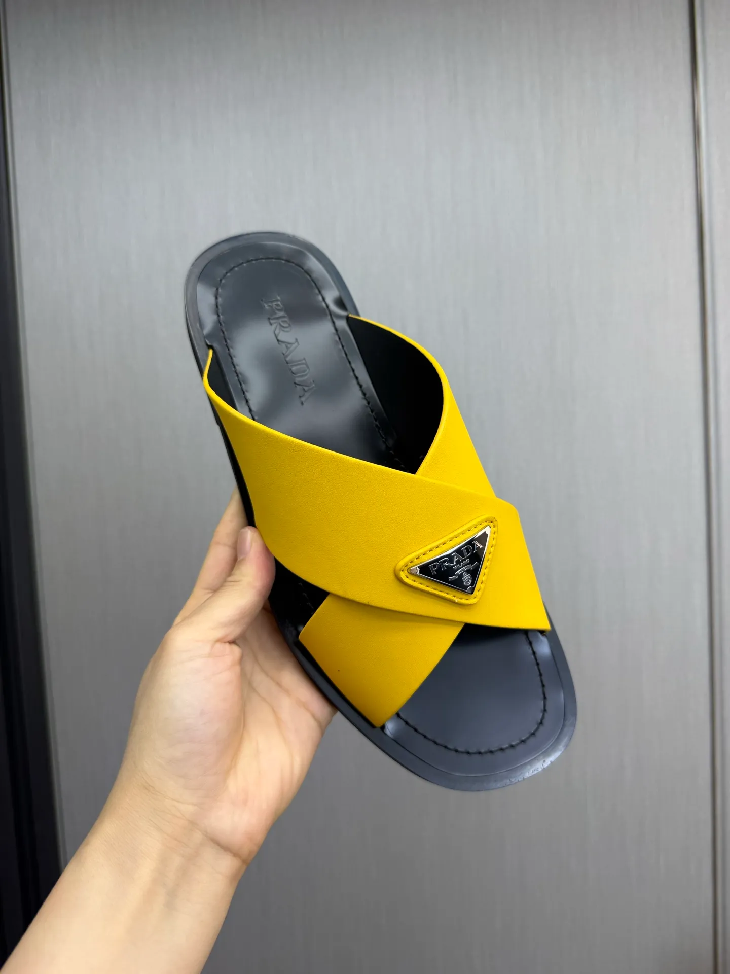 Factory price 340💰 ＰＲＡＤＡPrada - popular men's slippers hot sale 🔥 🩴Official website one to one production 38-45 sizes 45 46 🉑️Customized!
